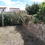 Pour 6 Adultes Et 2 Enfants Avec Terrasse *