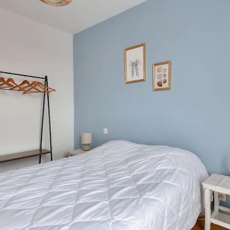 Pour 6 Adultes Et 2 Enfants Avec Terrasse