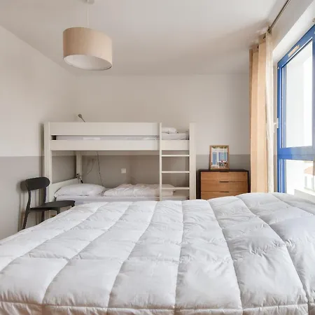 Pour 6 Adultes Et 2 Enfants Avec Terrasse