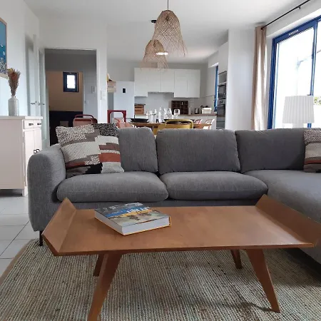 Pour 6 Adultes Et 2 Enfants Avec Terrasse * Noirmoutier-en-l'Île