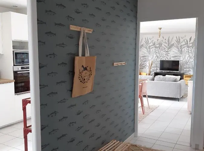 Appartement Pour 6 Adultes Et 2 Enfants Avec Terrasse *