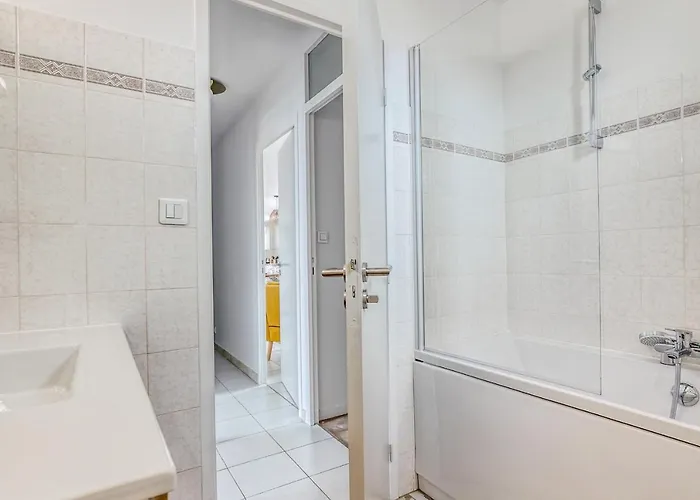 Pour 6 Adultes Et 2 Enfants Avec Terrasse