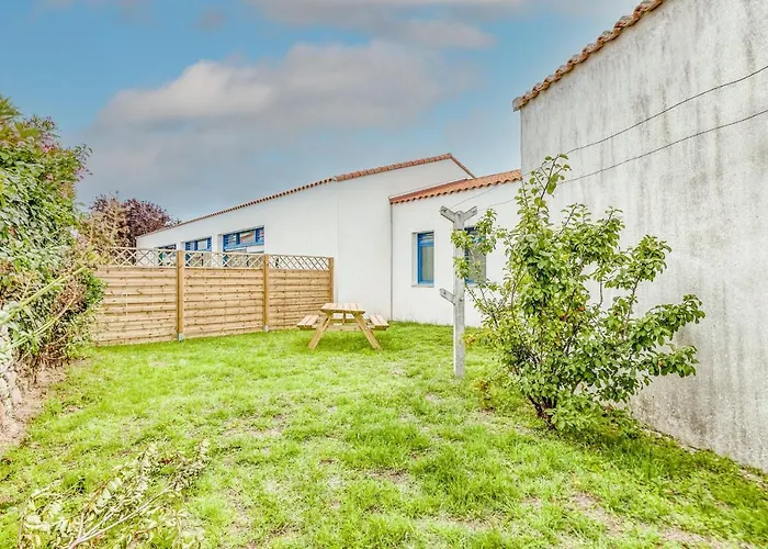 Pour 6 Adultes Et 2 Enfants Avec Terrasse