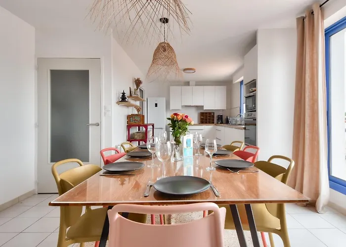 Appartement Pour 6 Adultes Et 2 Enfants Avec Terrasse *