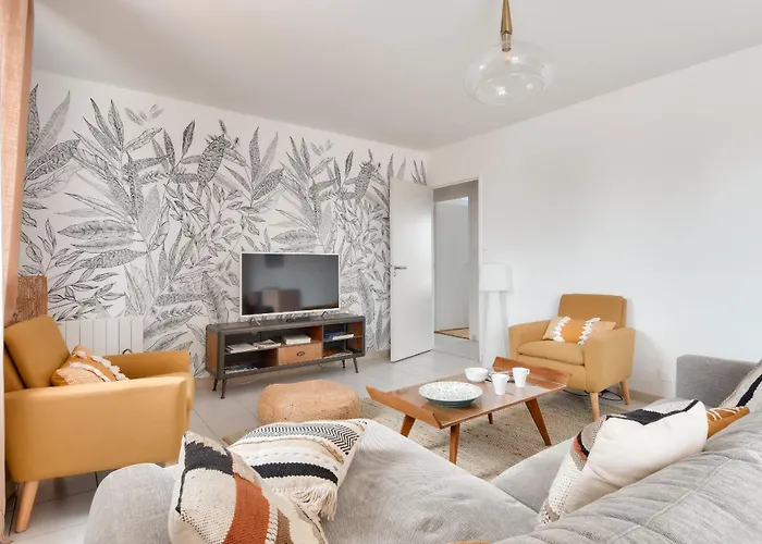 Pour 6 Adultes Et 2 Enfants Avec Terrasse